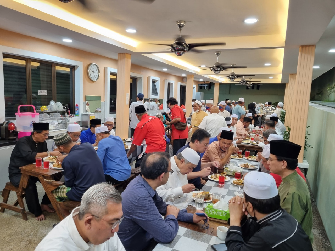 The source says that the reunion dinner was held to wish Datuk Seri Ahmad Zahid Hamidi good health. – Source pic, October 12, 2021
