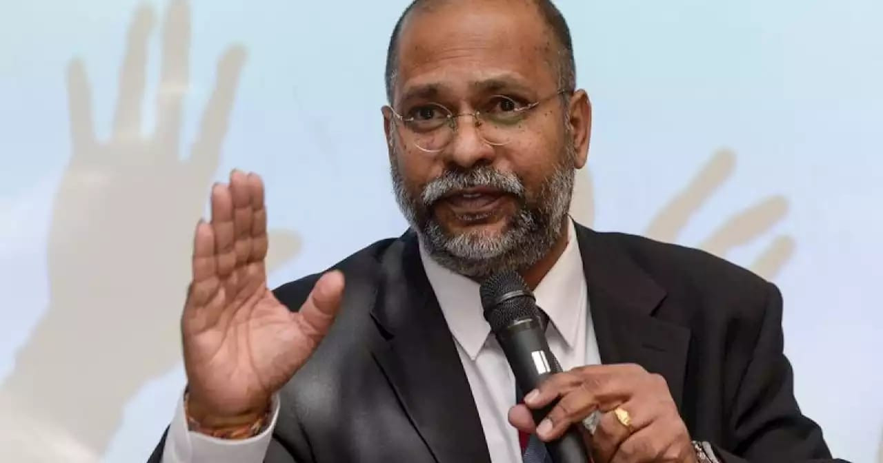 Human rights lawyer M. Visvanathan says that without providing data in a transparent manner, the proposal from the government to execute such trials on children in this country is not a wise move. – The Vibes pic, October 27, 2021