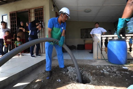 NRW reduction is a matter of operational efficiency and is not part of green technology, and consolidating treatment, sewerage and supply services will improve operational viability and sustainability. – Bernama pic, November 1, 2021