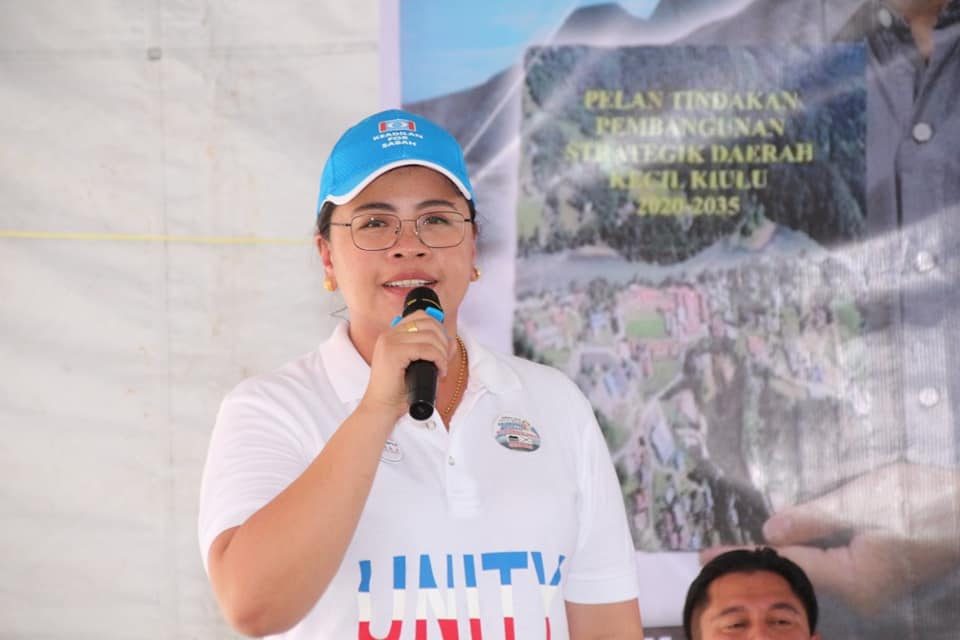 Chrisnadia Sinam (pic) rubbishes claims that only four divisions support Christina Liew, saying that a road tour under Liew has been well accepted by the divisional leaders. – Chrisnadia Sinam Facebook ipc, December 3, 2021