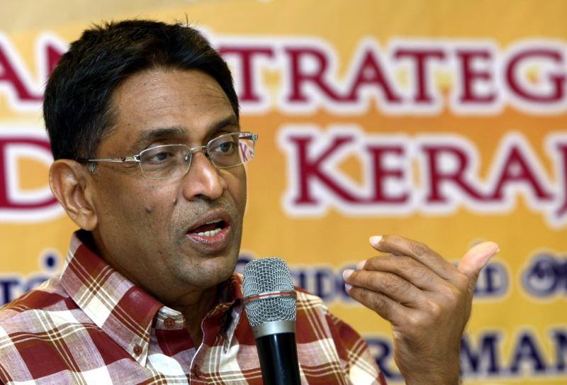 Former health minister Datuk Seri Dr S. Subramaniam says, as a short-term measure, that the new graduates have since in 2016 been offered contract posts with assurances of equal treatment in remuneration and on appointment as medical officers, opportunity for postgraduate training. – The Star Facebook pic, September 10, 2021