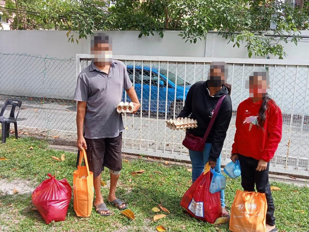 Penang Hindu Association (PHA) president P Murugiah says the body needs the government’s help to continue providing aid because it can only reach out to a limited number of people. – Pic courtesy of PHA and KDS, March 1, 2022 