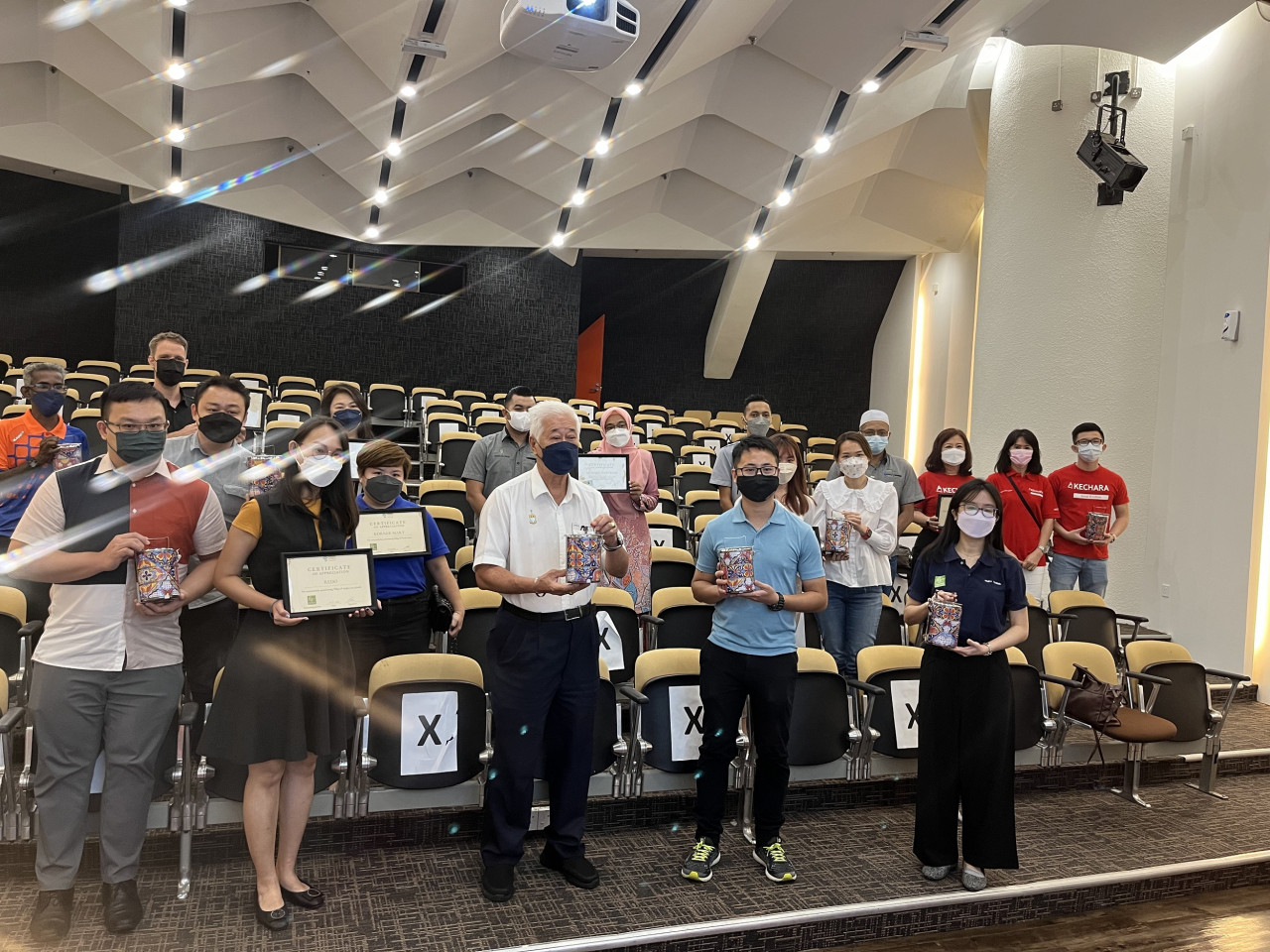 Penang Welfare, Caring Society and Environment exco Phee Boon Poh says the state government learned a lot from Kechara Soup Kitchen, and distribution organisations like Kawan and Lighthouse. – RACHEL YEOH/The Vibes pic, March 12, 2022