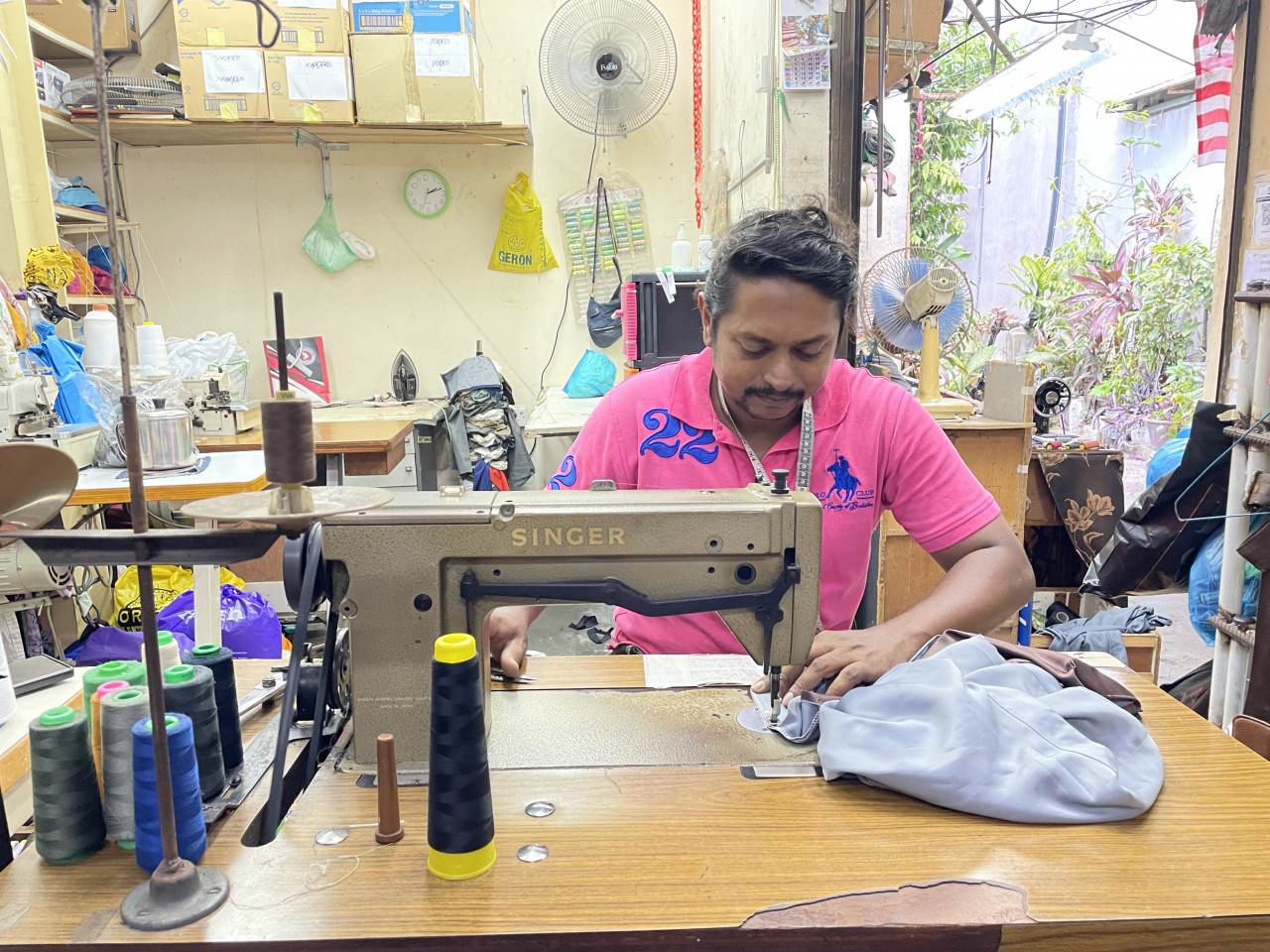 Redzuan says he began taking orders for this year’s Aidilfitri celebration in December last year, and the large number of customers he received meant that he had to close orders in April. – SOFIA NASIR/The Vibes pic, May 4, 2022