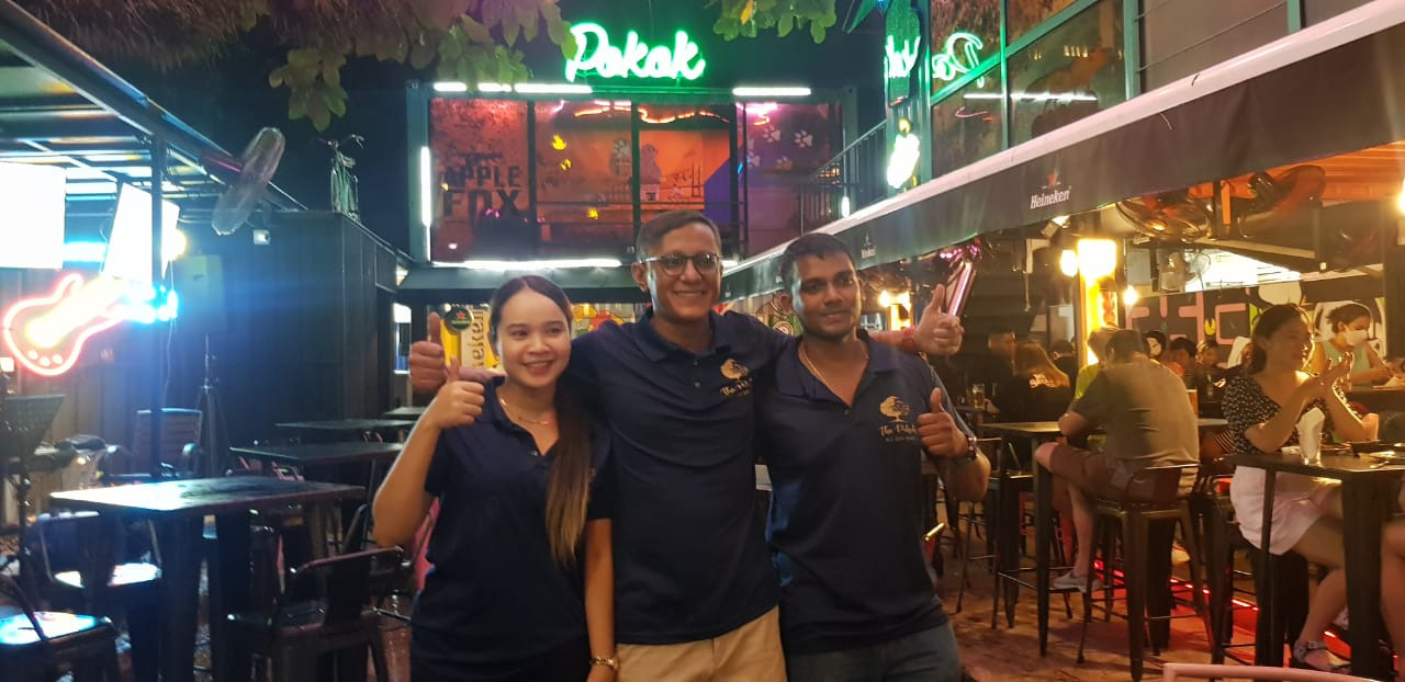 At a place called Pokok along Chulia Street, co-partner Gurmeet Singh (centre) says that sales have been overflowing due to the Hari Raya Aidilfitri and Wesak Day holidays. – IAN MCINTYRE/The Vibes pic, May 16, 2022