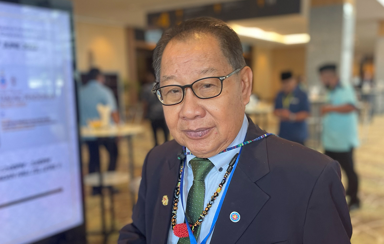 Sabah STAR president Datuk Seri Jeffrey Kitingan stresses that the party’s intention for supporting the unity government is to solve the political impasse that followed last Saturday’s general election where no single political party or coalition earned an overwhelming majority of seats in Parliament. – The Vibes file pic, November 25, 2022