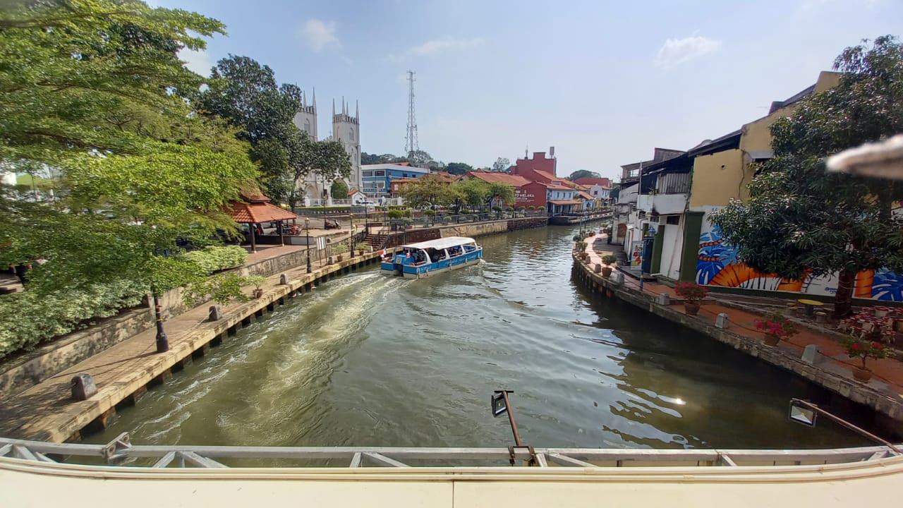 Sg Melaka is maintained as a traditional riverine artery through Melaka town, a Unesco heritage site. – HIMANSHU BHATT/The Vibes pic, June 4, 2022