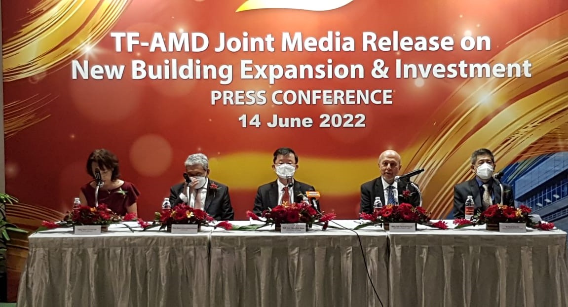 Chief Minister Chow Kon Yeow speaks at a press conference after the ceremony. – IAN MCINTYRE/The Vibes pic, June 15, 2022