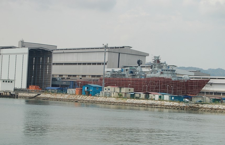 Pictured here is Boustead Naval Shipyard in Lumut, Perak. Rafizi Ramli reveals that Boustead Naval Shipyard awarded the two supply and manufacturing packages to Contraves Advanced Devices on the same day the latter appointed Contraves Electrodynamics as its subcontractor. – Wikimedia Commons pic, August 11, 2022