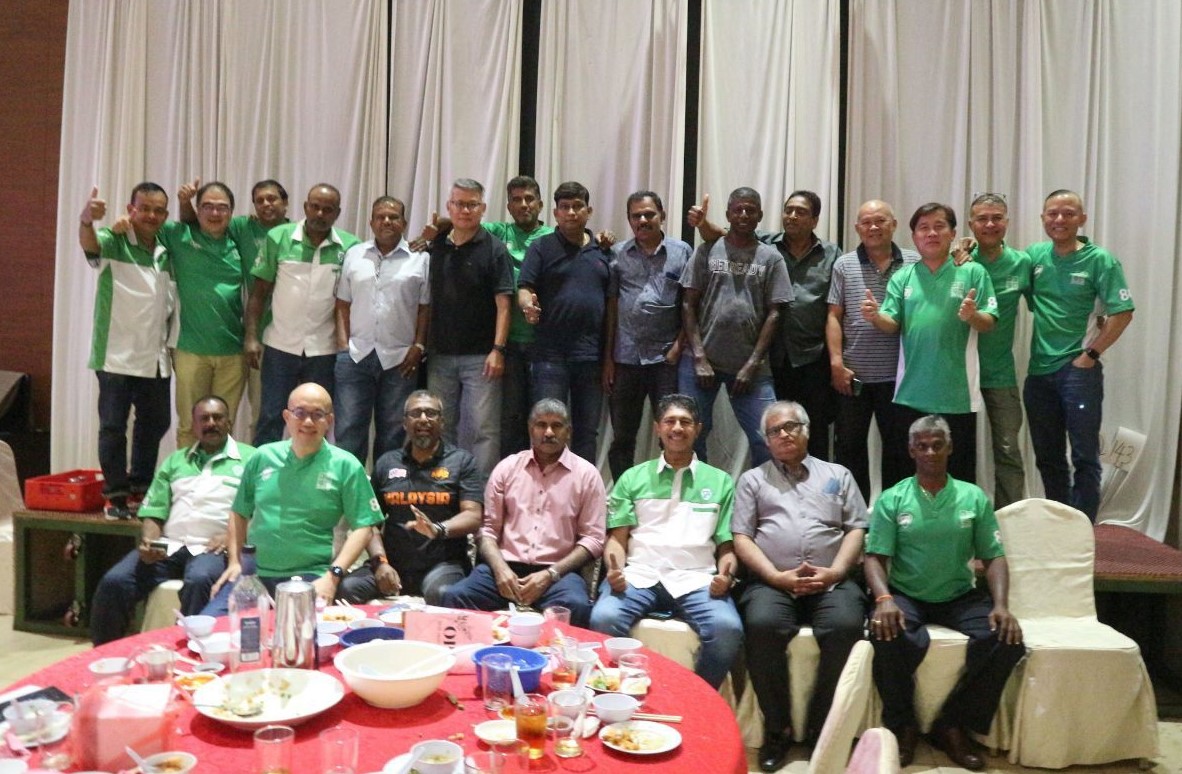 Alumni of St Paul’s Institution in Seremban, Negri Sembilan take a photo during the school’s alumni dinner last Saturday. The school’s annual alumni dinner is among the biggest in the nation. – Pic courtesy of Freddie Lim, September 6, 2022