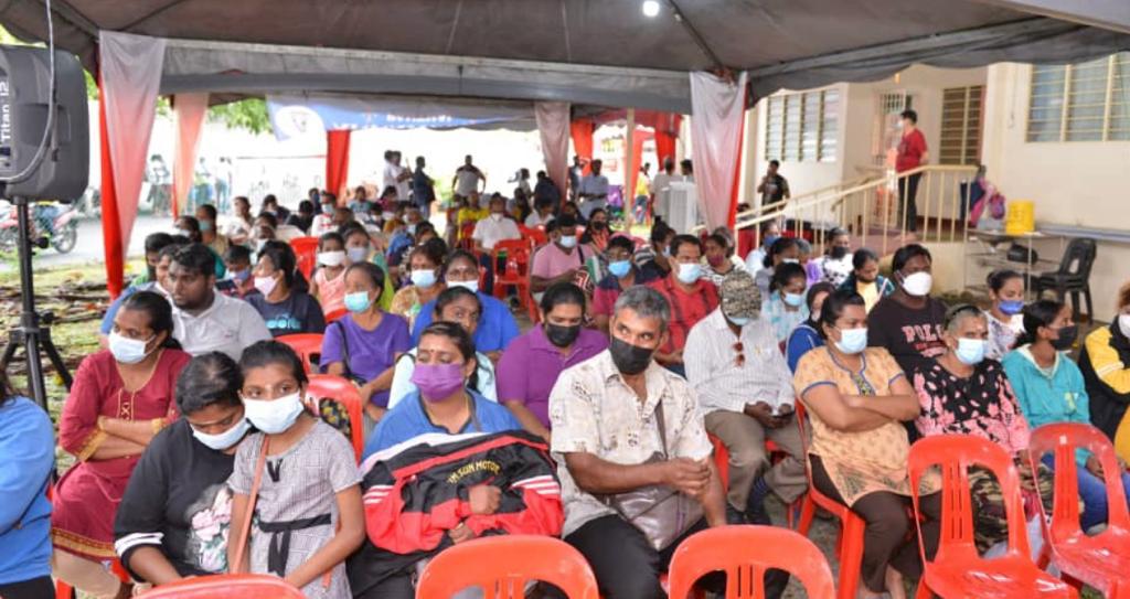 Through the generosity of donors and sponsors, the Penang Hindu Association and Klinik Derma Sivasanta were able to help 95 extremely low-income families during the festive season. – Penang Hindu Association pic, October 23, 2022 