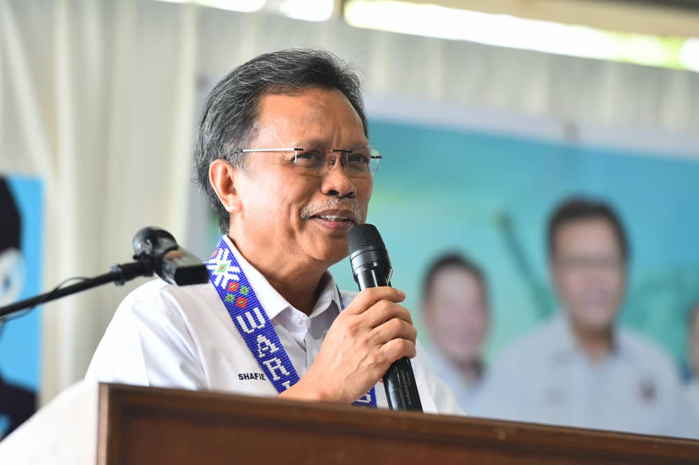 Datuk Seri Mohd Shafie Apdal has confirmed that Warisan will announce its candidates contesting in peninsula seats on November 1, and Sabah and Labuan seats on November 3. – Pic courtesy of Warisan, October 28, 2022