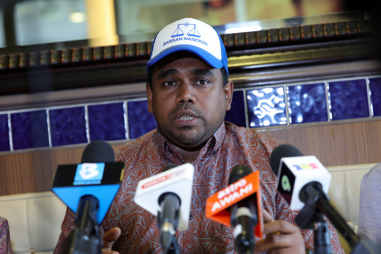 Barisan Nasional candidate Datuk C. Sivarraajh, who started working in the area in 2020, says he hoped to see the community uplifted with the help of the federal government. – Bernama pic, December 6, 2022