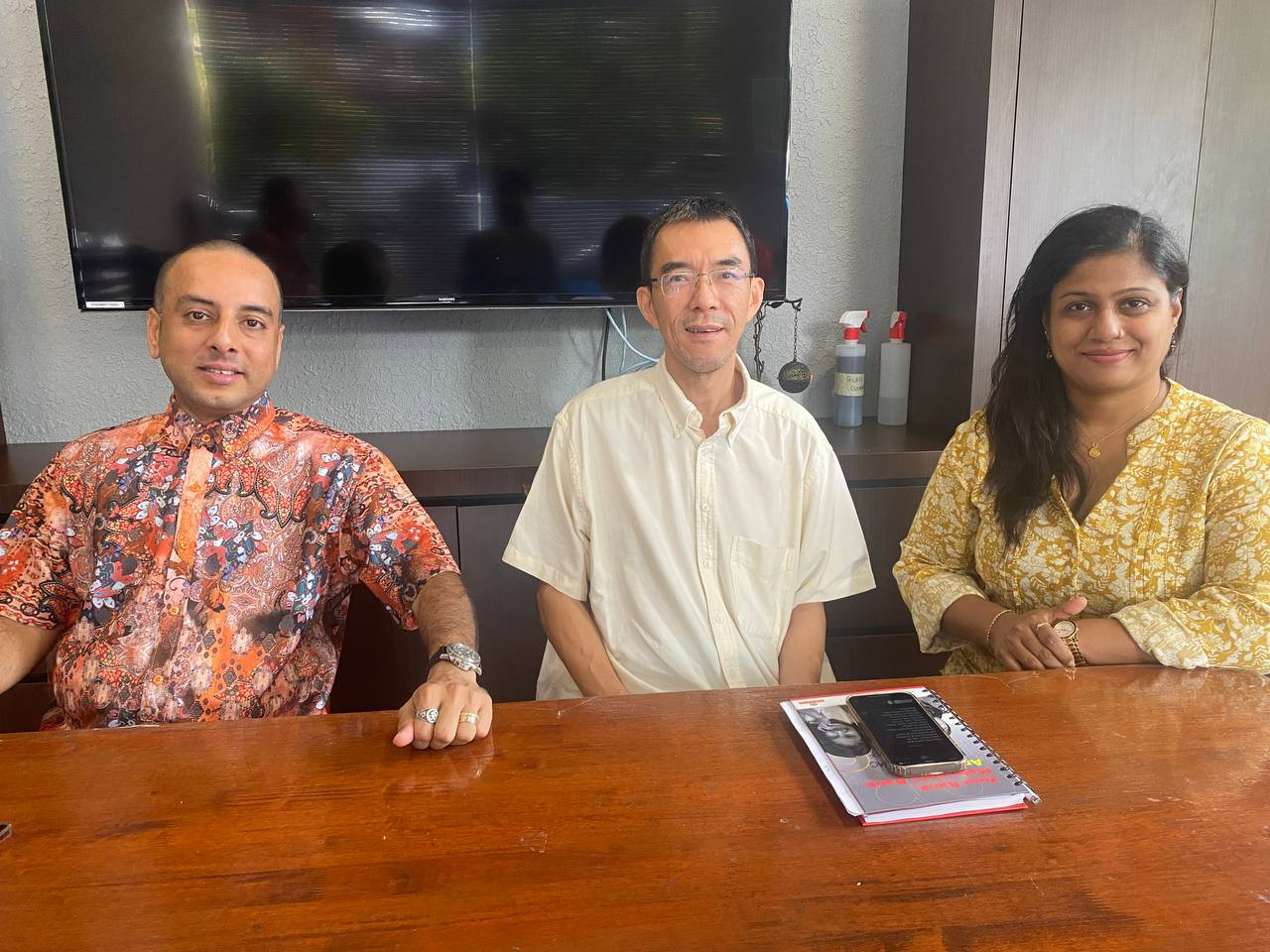 (From left) Bangsar Park Resident Association president Nitesh Malani, Bukit Bandaraya Residents Association president Charles Tan, and Lucky Garden Resident Association president Sarikha Kandasamy express their frustration over frequent water supply disruptions in Bangsar, especially during festive seasons. – Pic courtesy of Lucky Garden Resident Association, January 20, 2023 