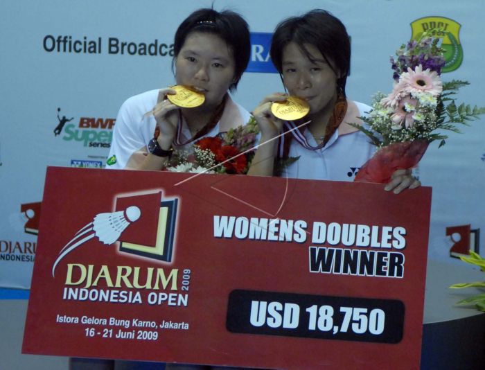 Wong Pei Tty (right) and partner Chin Eei Hui pose with their medals after winning the 2009 Indonesia Open. They were also champions in the 2006 Commonwealth Games. – Pic courtesy of Wong Pei Tty, March 11, 2023