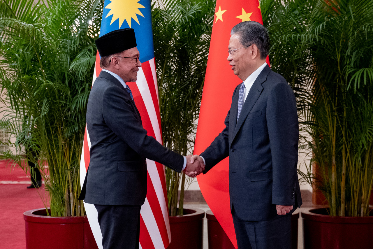 Datuk Seri Anwar Ibrahim (left) meets China’s National People’s Congress (NPC) Standing Committee chairman Zhao Leji. The NPC has stated its willingness to further expand exchanges with the Malaysian Parliament on creating policies to deepen cooperation among parliamentarians. – Prime Minister’s Office pic, April 4, 2023