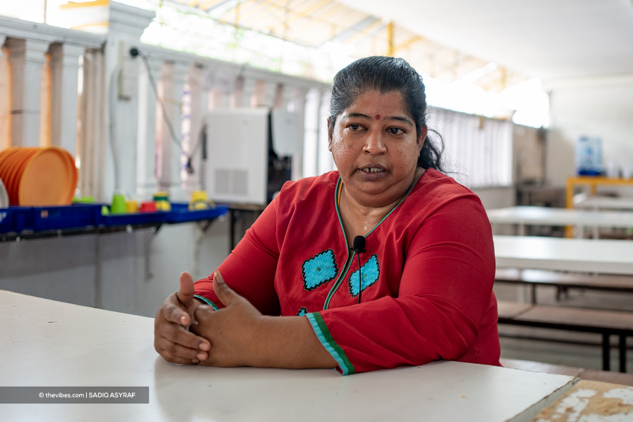 When Covid-19 hit, donations to the home started dwindling, but Vani says her entrepreneurial daughter started a business selling homemade baked goods to get them afloat again. – SADIQ ASYRAF/The Vibes pic, November 16, 2021
