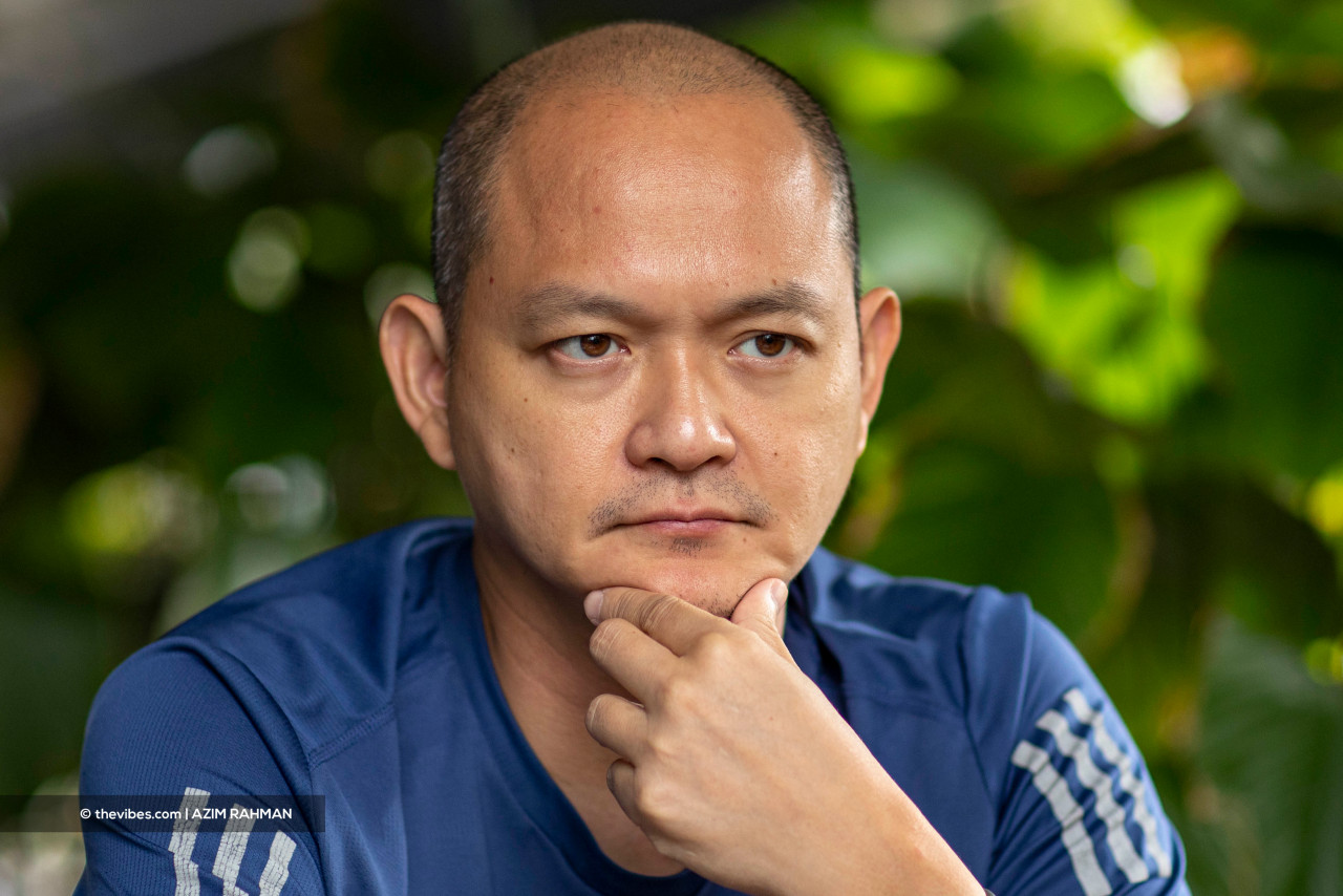 DAP lawmaker Ong Kian Ming foresees that the signing of memorandum of understanding between different parties and coalitions will be a norm from here on, as long as there is no one dominant party or coalition. – The Vibes file pic, August 5, 2022