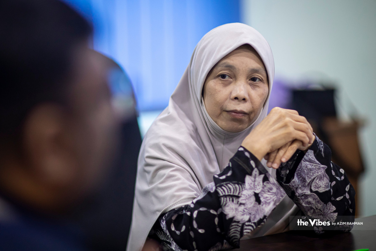 Atom Malaysia’s director general Puan Hajah Noraishah Pungut says that people oftem automatically assume that Malaysia is associated with weapons of mass destruction when they become aware of the department’s existence. – AZIM RAHMAN/The Vibes pic, April 2, 2023
