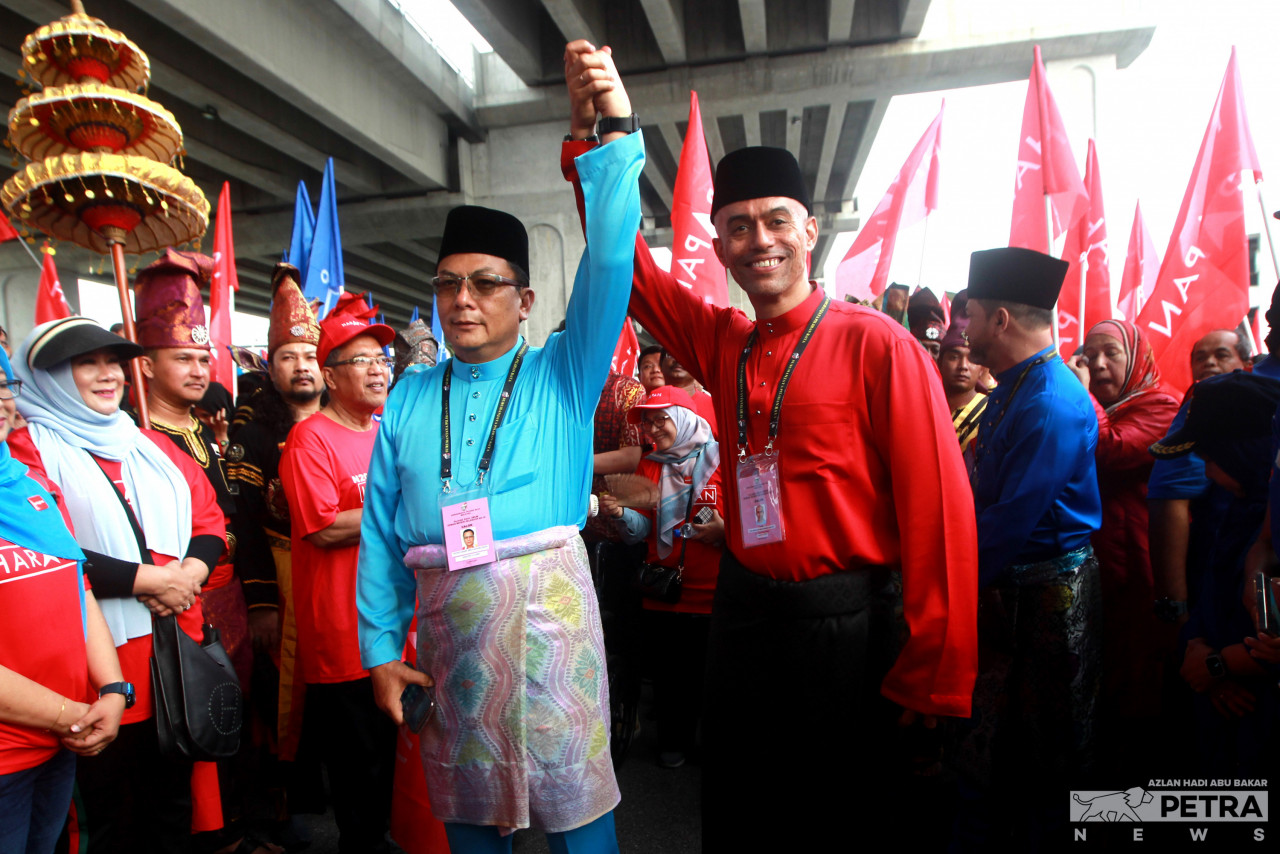Mohd Kamri Kamaruddin (left) and Syed Ahmad Abdul Rahman, also known as Altimet (right) will represent Pakatan Harapan to contend for the Bukit Antarabangsa and Lembah Jaya seats respectively. – AZLAN HADI ABU BAKAR/The Vibes pic, July 29, 2023