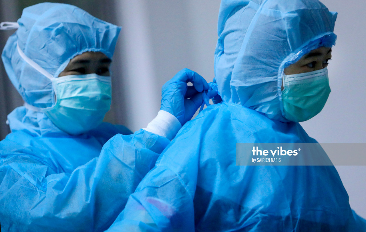 Sarawak’s Covid-19 frontliners are scrambling to handle the state’s soaring infections. – The Vibes file pic, May 11, 2021