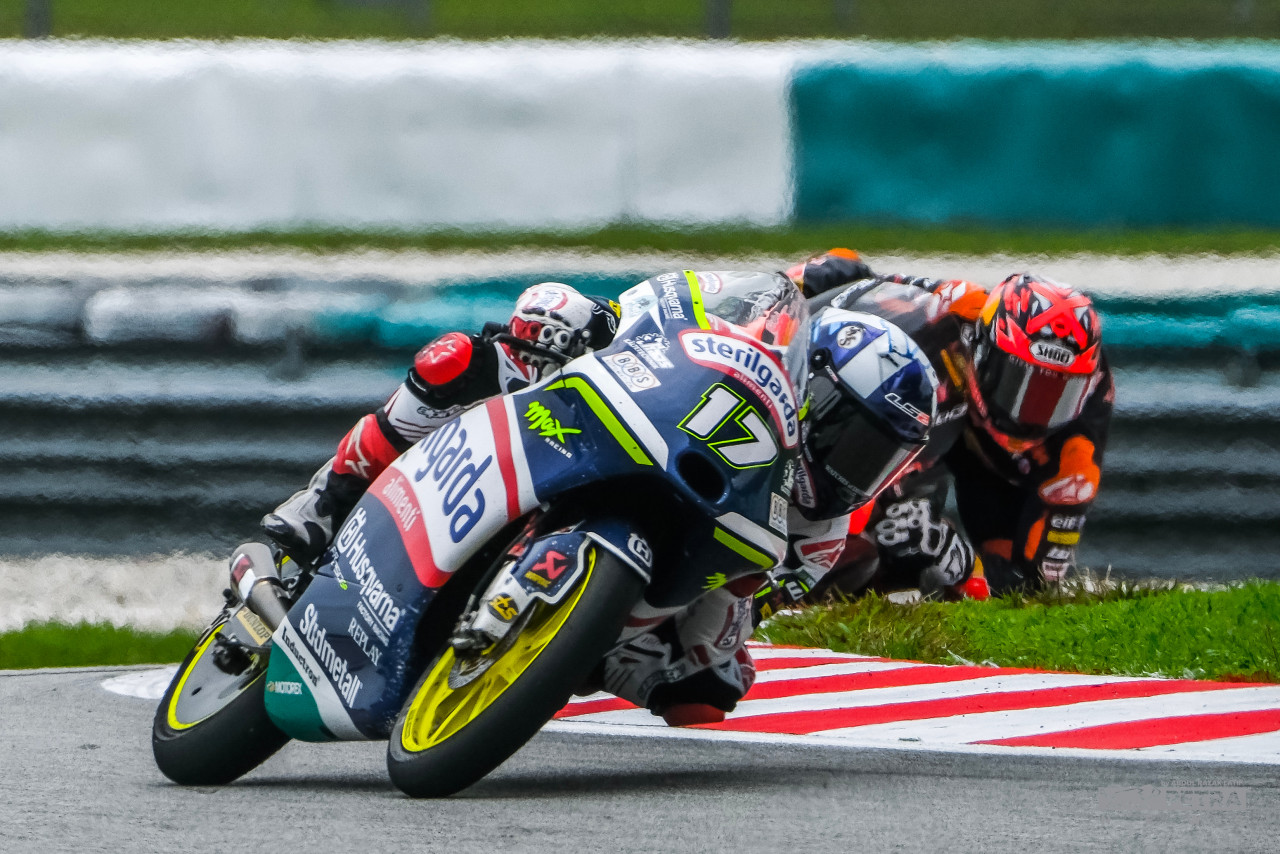 The Moto3 race was won by British rider John McPhee, who found speed in all the right places to move from 22nd to top of the podium. – ABDUL RAZAK LATIF/The Vibes pic, October 23, 2022 