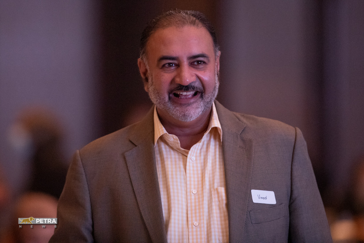 PETRA Group Chairman and Chief Executive, Datuk (Dr) Vinod Sekhar, says that the conglomerate’s infrastructure and manufacturing businesses, including PETRA Eco-Build, Green Rubber, PETRA Mobilia and PETRA Transit, which have established a footprint globally, look at long-term solutions rather than one-off stop gap measures. – The Vibes file pic, April 25, 2022
