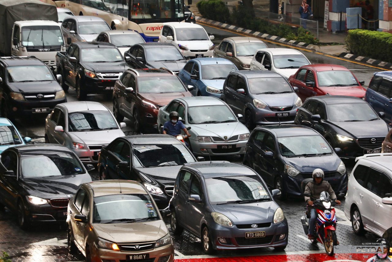 Malaysia Consumers Movement vice-president Beninder Singh says the 10 years mentioned by researchers is too brief considering most vehicles in that age group are usually in good condition and some can even surpass 20 years of usage if properly maintained. – The Vibes file pic, June 22, 2022