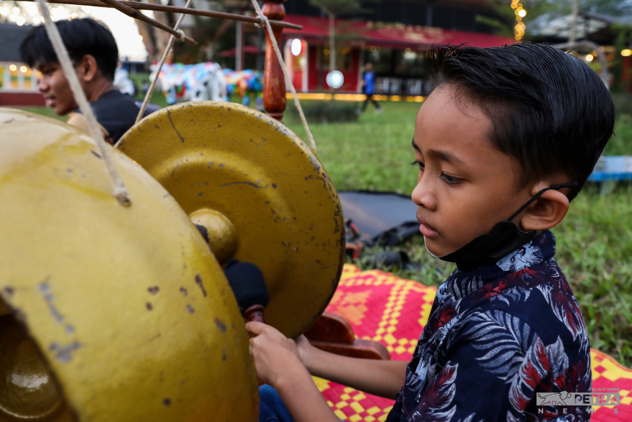Pyu says he aspires to teach wayang kulit in universities. – ALIF OMAR/The Vibes pic, May 2, 2022