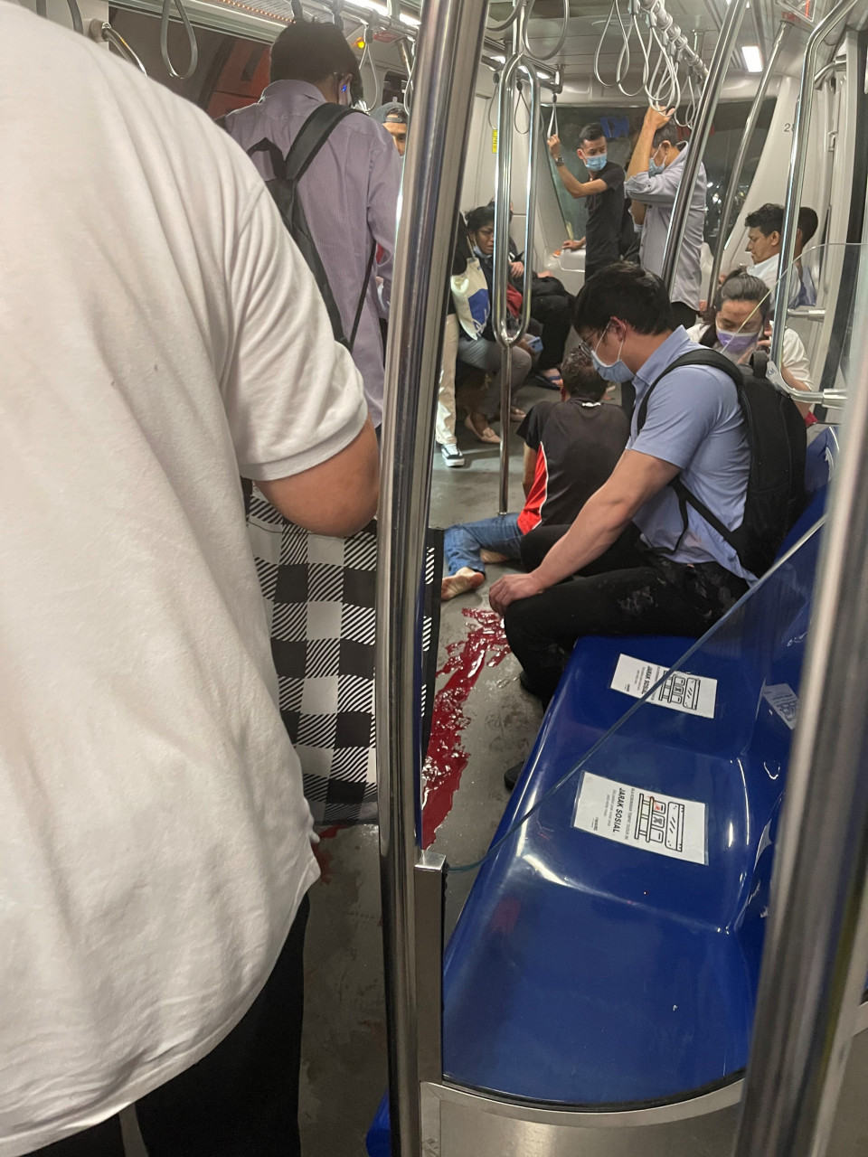 Train passengers left hurt, panicked and confused after the collision near KLCC station last night. – Sharifah Davina Syed Salehuddin pic, May 25, 2021