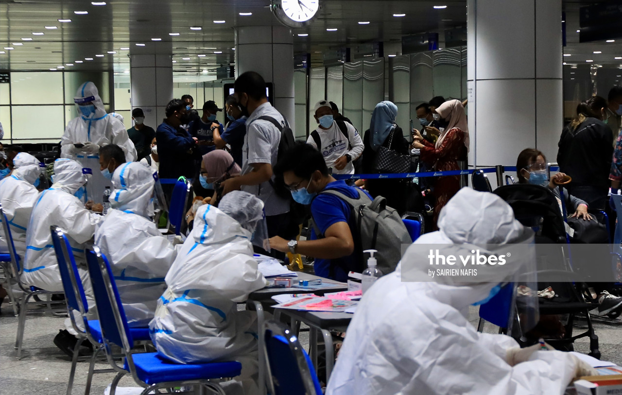 Some medical experts say no harm is done from countries, including Malaysia, tightening travel rules over fears of the Omicron variant, but several others think the overreaction is unnecessary, especially when the new strain has not proven to pose a more severe threat to the people it infects. – The Vibes file pic, December 4, 2021