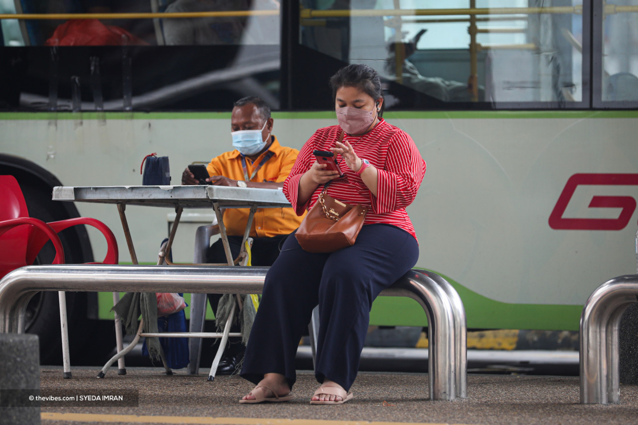 On average, customers are charged approximately RM2/GB, while the costs for telcos to produce 4G speeds range between RM1.50 and RM1.70. – SYEDA IMRAN/The Vibes, December 18, 2021