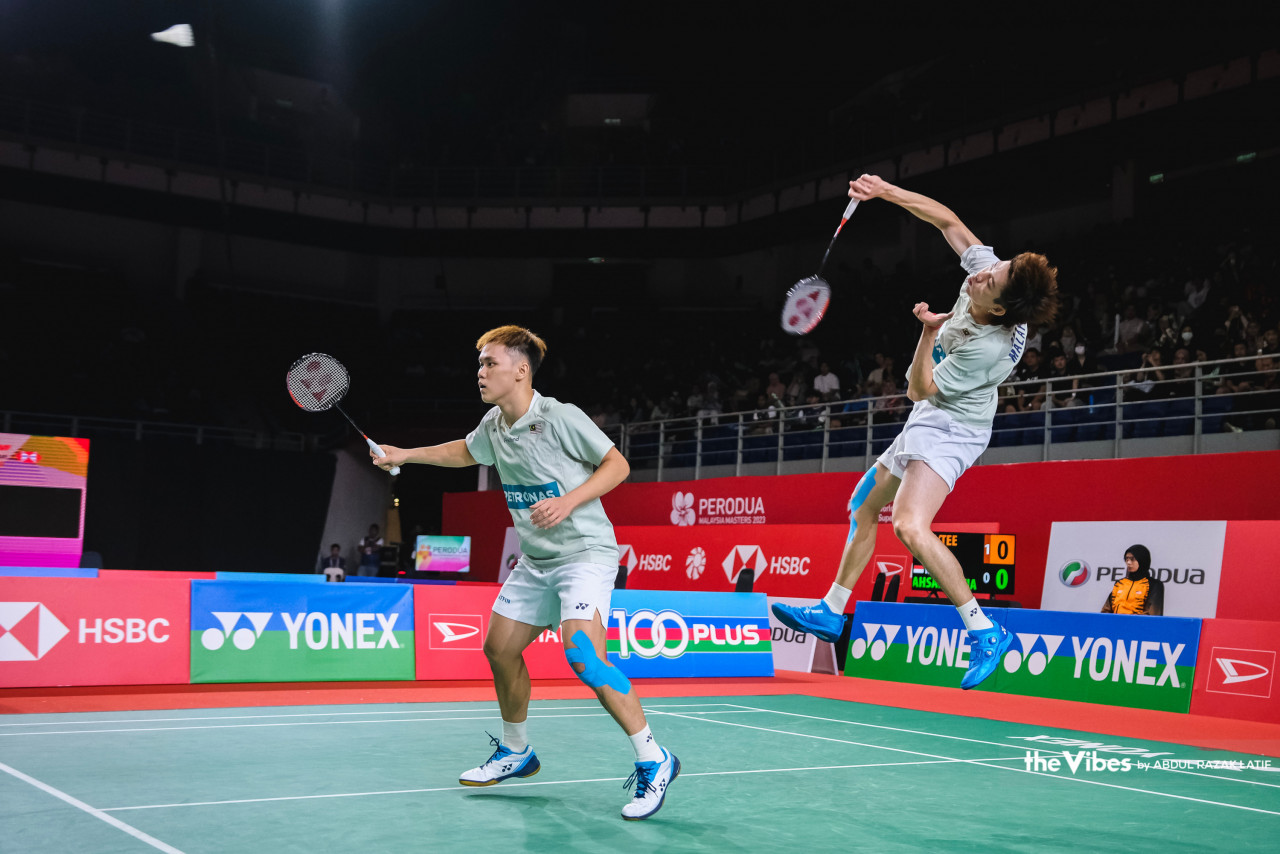 National men’s doubles duo Man Wei Chong-Tee Kai Wun in action during the quarterfinals at the Malaysia Masters today. – ABDUL RAZAK LATIF/The Vibes pic, May 26, 202