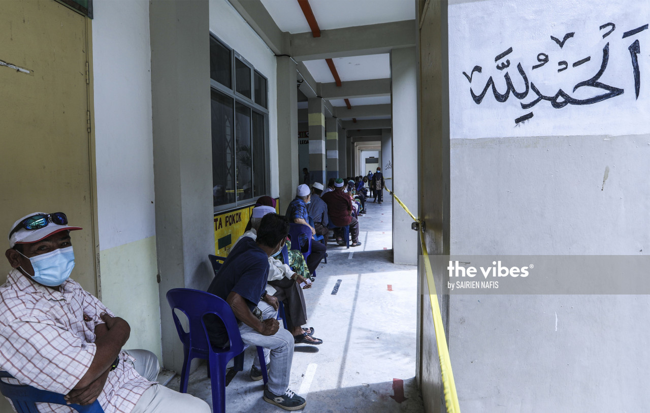Sabah voters wait in line to cast their ballots during the state’s elections in 2020. Project IC was allegedly an attempt to topple the PBS government in the 1980s, which was described as Christian-dominated. – The Vibes file pic, July 10, 2022