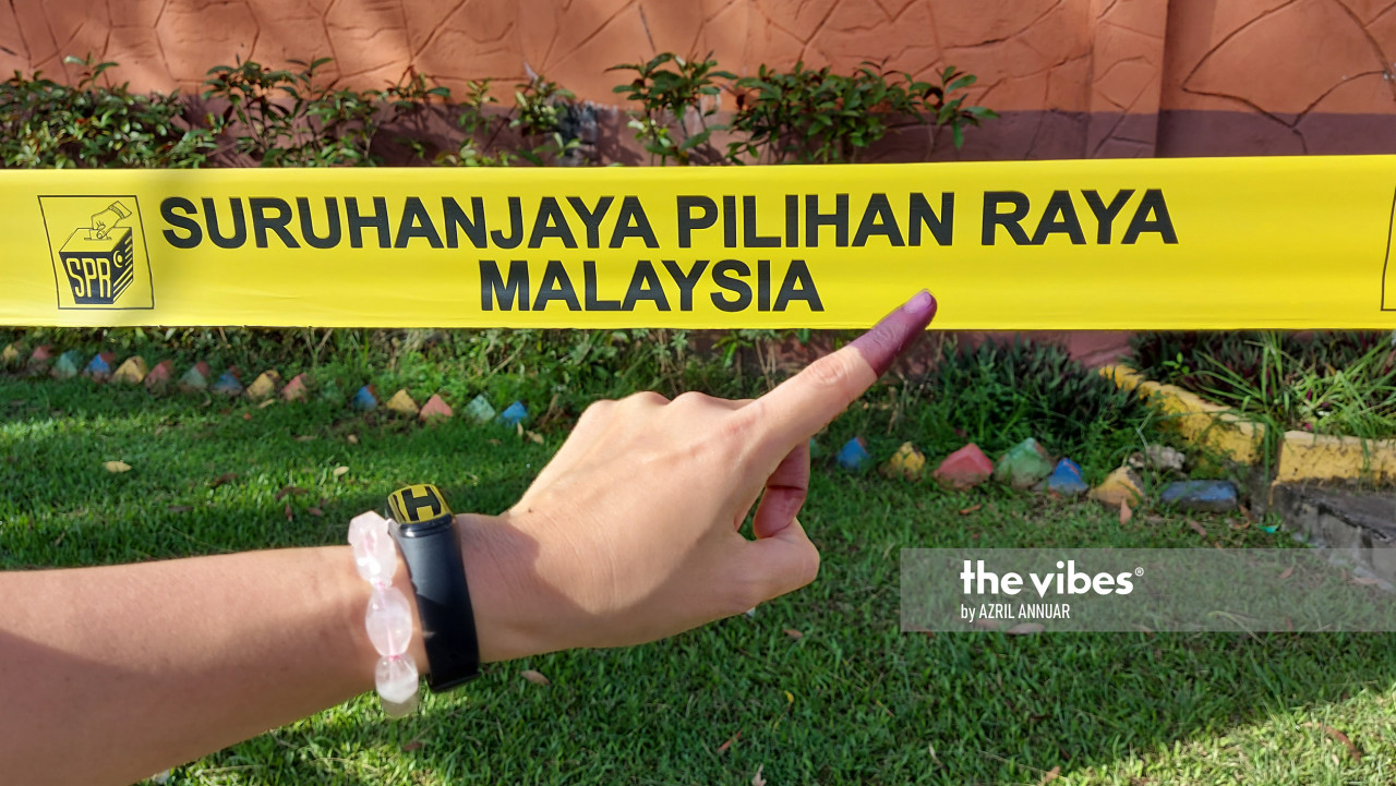 Malaysians aged 18 to 20 are allowed to vote for the first time in the country’s history, following the implementation of laws to lower the minimum voting age from 21. – The Vibes file pic, November 2, 2022