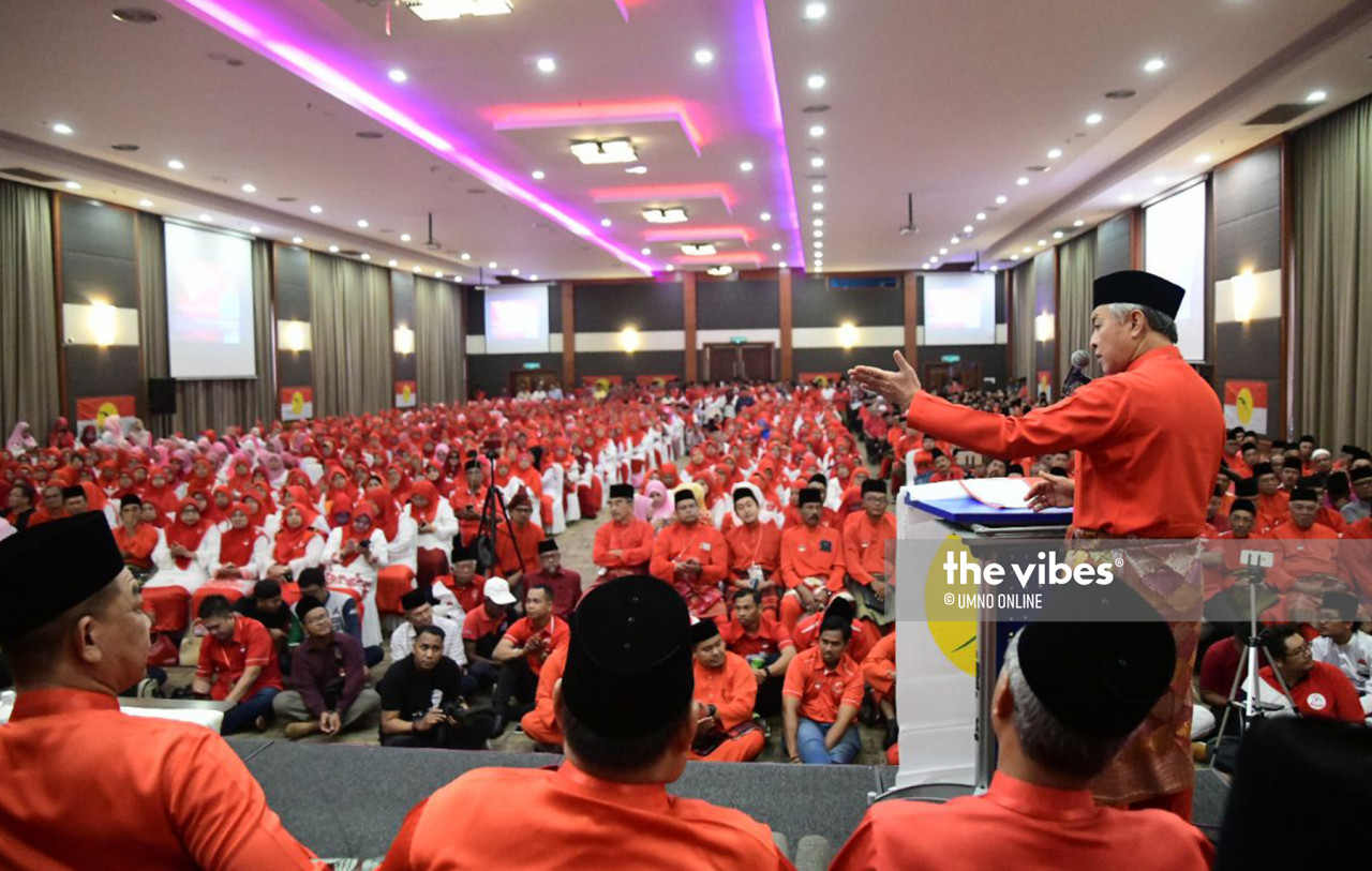 Datuk Seri Ismail Sabri Yaakob is ensuring that only rich Bumiputeras are being helped – the Umnoputras – while neglecting their poorer brethren. – Umno Online pic, September 30, 2021