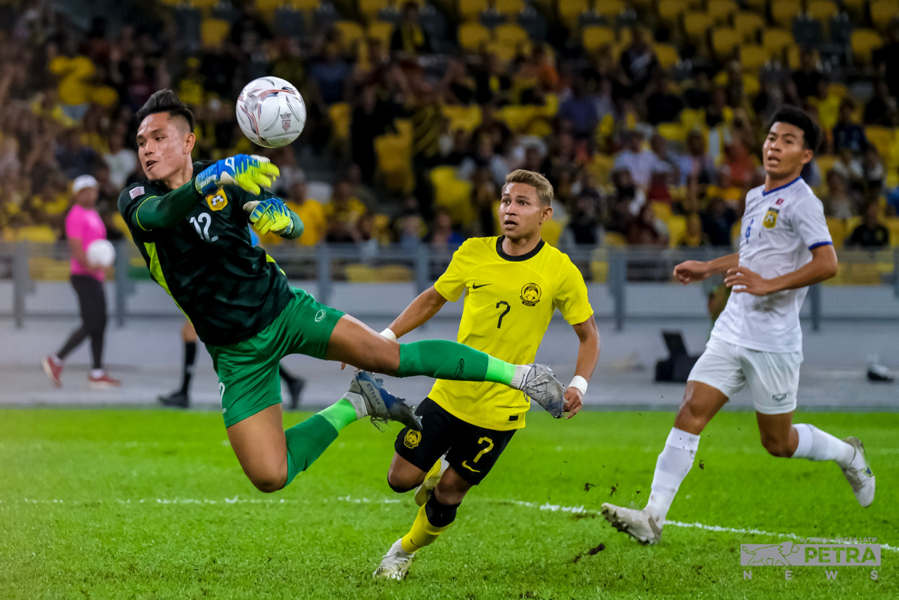 Malaysia thrash Laos 5-0 during the AFF Cup group stage match at the Bukit Jalil National Stadium. The Malaysian team, ranked 146 in the world, faced world number 187 Laos in front of a home crowd of 29,961 spectators. – ABDUL RAZAK LATIF/The Vibes pic, January 8, 2023