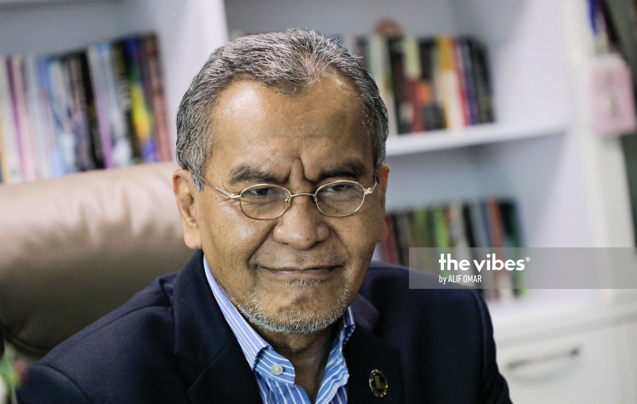 Former health minister Datuk Seri Dr Dzulkefly Ahmad says it is imperative that everyone get boosted as the risk of not doing so could be catastrophic. – The Vibes file pic, February 21, 2022