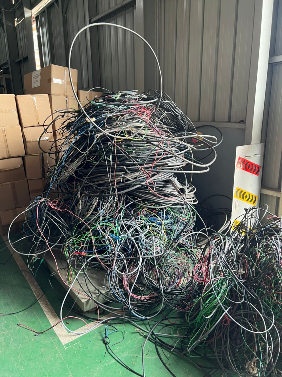 An operation by Sabah Electricity Sdn Bhd joined by enforcement agencies Royal Malaysian Police, Sandakan Municipal Council, Energy Commission and Immigration Department in four squatter settlements in Batu Sapi last Thursday had seized a total of 432km of cables used to illegally connect power to squatter houses. – Pic courtesy of Sabah Electricity Sdn Bhd, February 27, 2022