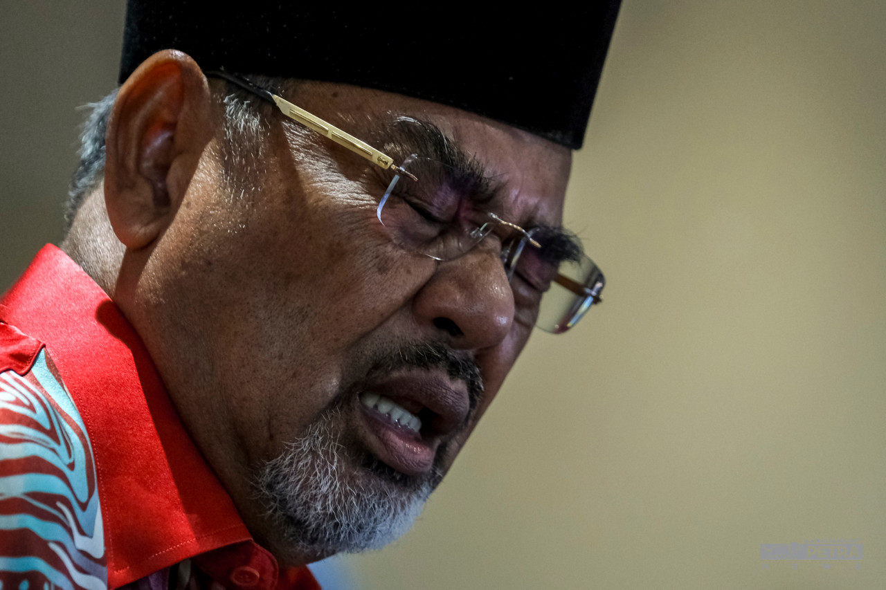 Datuk Nur Jazlan Mohamed added that Datuk Seri Tajuddin Abdul Rahman (pic) is now a liability to Umno and that he is no longer trustworthy, just like PAS, with their rhetoric on race and religion. – ABDUL RAZAK LATIF/The Vibes pic, July 4, 2022