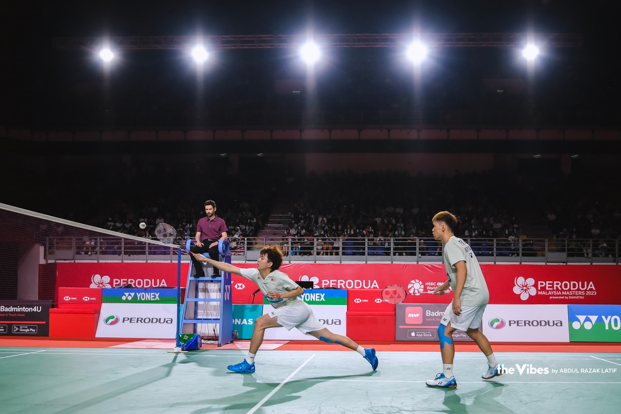 It was a much closer affair in the second set as Man Wei Chong-Tee Kai Wun were not going to let their chance of winning slip away, fighting back from a 19-13 deficit to force the rubber set. – ABDUL RAZAK LATIF/The Vibes pic, May 28, 2023