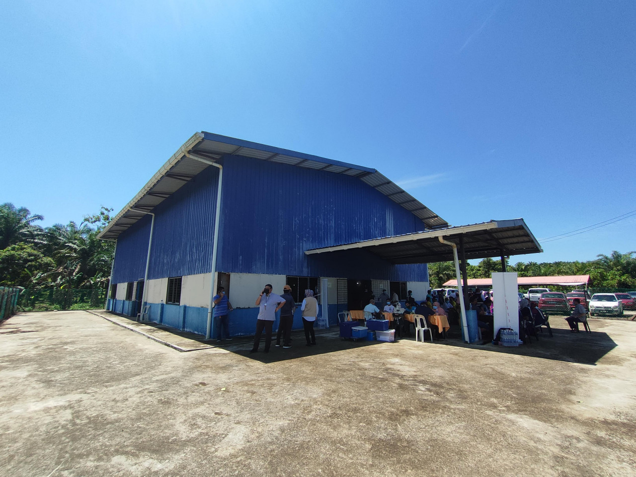 The Kg Dandulit Community Hall administers Covid-19 vaccines and is about an hour away from Sandakan town by road. – The Vibes pic, August 16, 2021