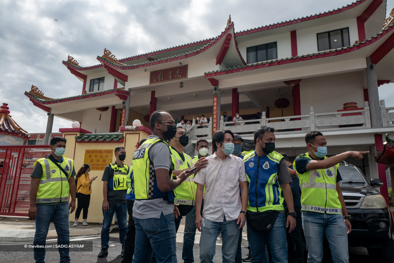 Federal Territories Minister Datuk Seri Shahidan Kassim will release a statement on the temple incident tomorrow. – SADIQ ASYRAF/The Vibes pic, September 29, 2021