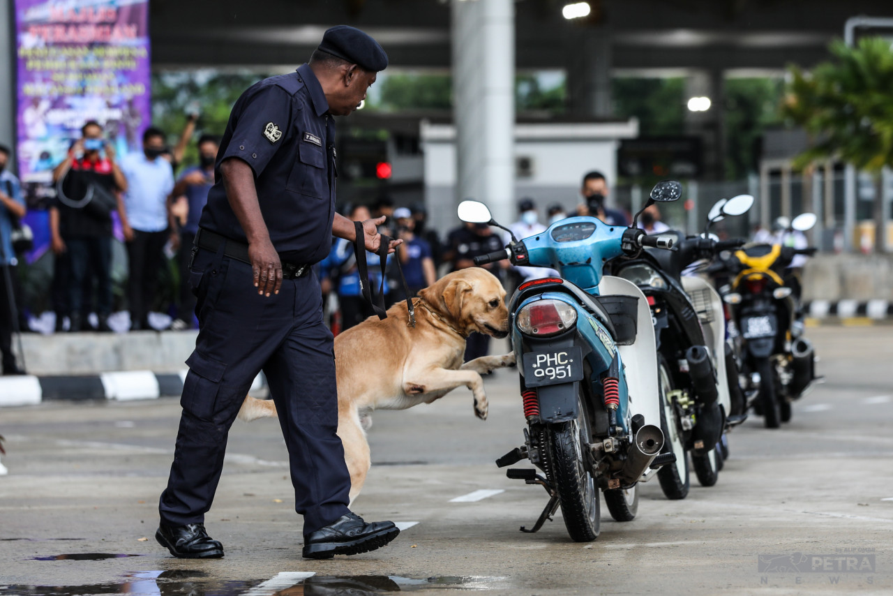 Datuk Wan Hassan Wan Ahmad says police will also conduct a Border Special Op, combining special units including the Criminal Investigation Department, K9, and others. – ALIF OMAR/The Vibes pic, March 31, 2022