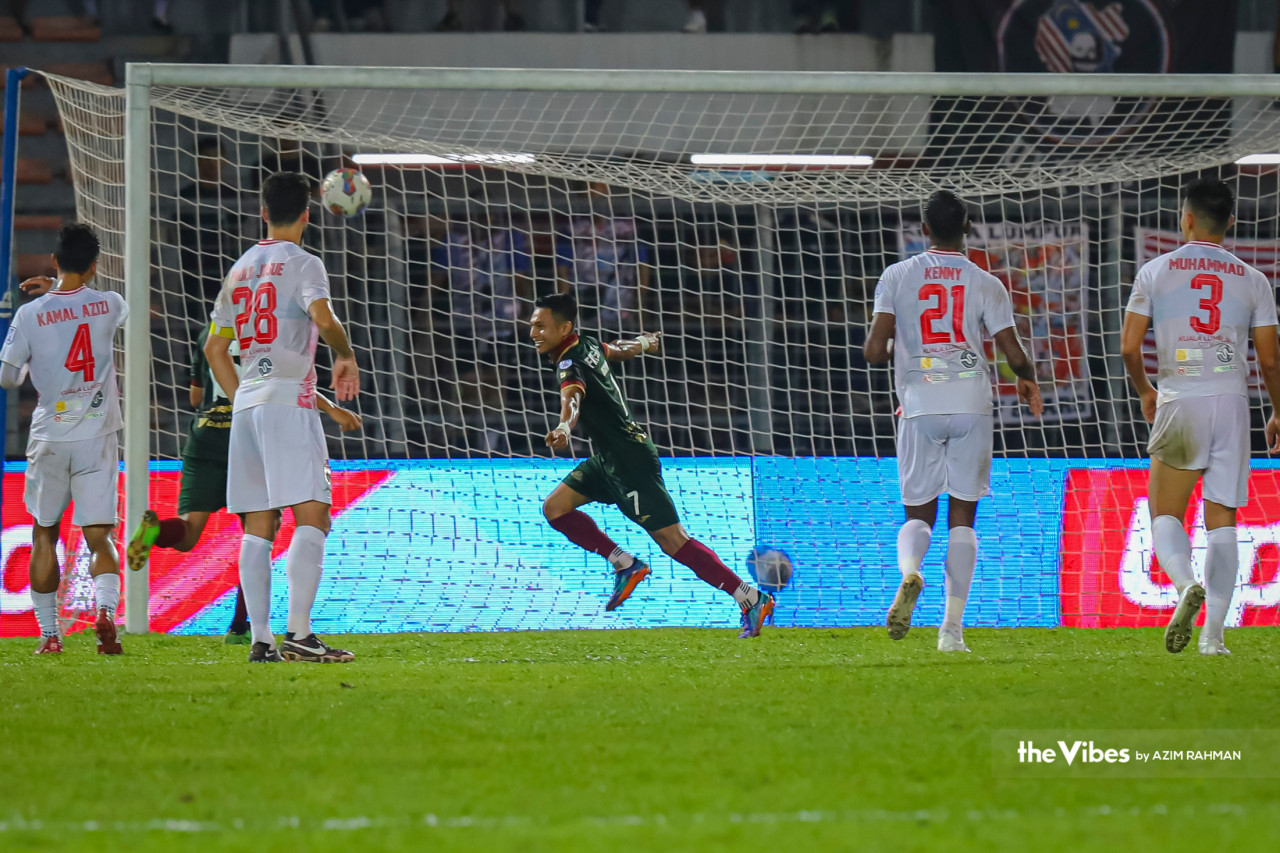 Selangor FC’s Mohamad Faisal Abdul Halim scores in the 2023 Super League between KL City FC and Selangor FC. – AZIM RAHMAN/The Vibes pic, April 1, 2023