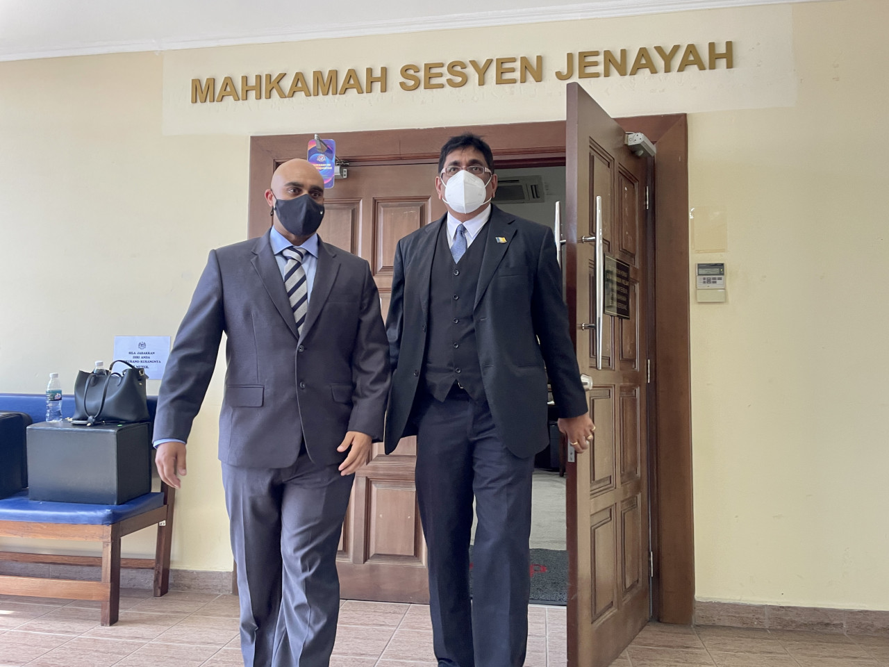 Annapuranee Jenkins’s son Greg Jenkins (left) and watching brief lawyer S. Raveentharan (right) at the inquest into her disappearance at the Penang Sessions Court yesterday. – SOFIA NASIR/The Vibes pic, March 28, 2022