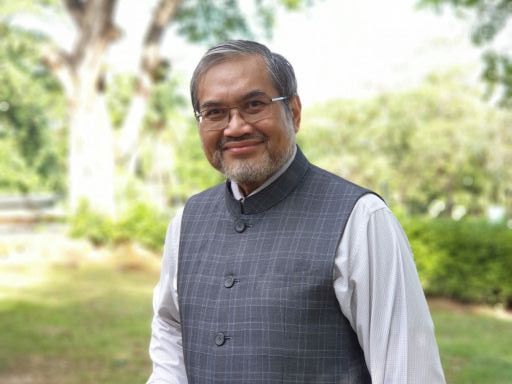 UM epidemiologist Prof Datuk Dr Awang Bulgiba Awang Mahmud recommended that the government establish a voluntary Covid-19 vaccination registry last December. – UM pic, October 1, 2021