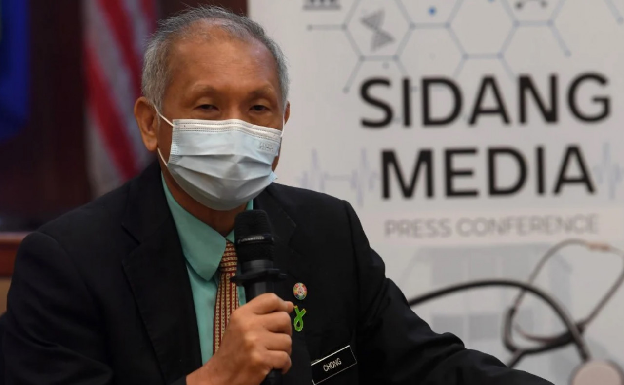 Health Deputy Director-General Dr Chong Chee Kheong says with the stress on medical facilities reduced, the next step is to normalise services at hospitals. – Bernama pic, September 8, 2021