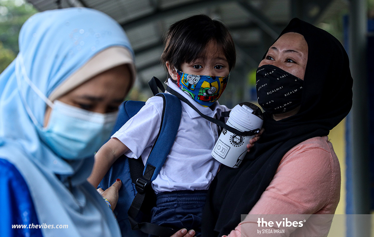 The Education Ministry has distributed the School Reopening Management Guidelines and Models for Pupil Control at School Gates to all schools nationwide. – SYEDA IMRAN/The Vibes pic, March 1, 2021