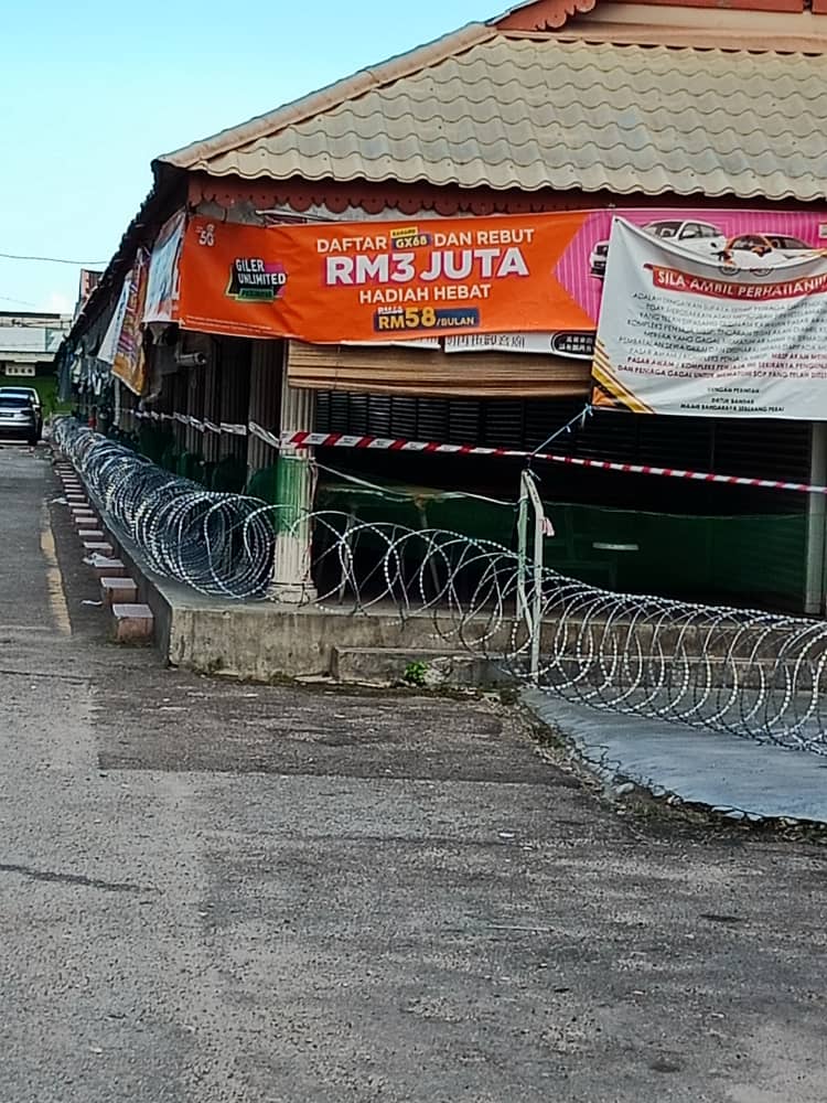 The Taman Chai Leng wet market was closed by health authorities on Monday. – The Vibes pic, June 26, 2021